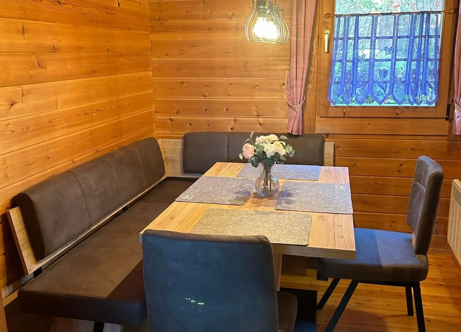 Ferienhaus Nr 10, Typ A, Feriendorf Jaegerpark, Bayerischer Wald Viechtach